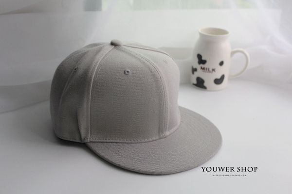 Ежедневни шапки за жени и мъже в много различни цветове - 12 модела