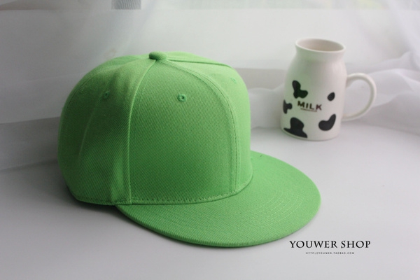 Ежедневни шапки за жени и мъже в много различни цветове - 12 модела