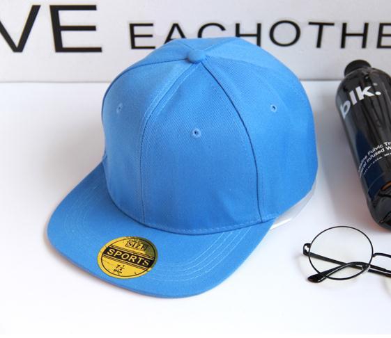 Ежедневни шапки за жени и мъже в много различни цветове - 12 модела