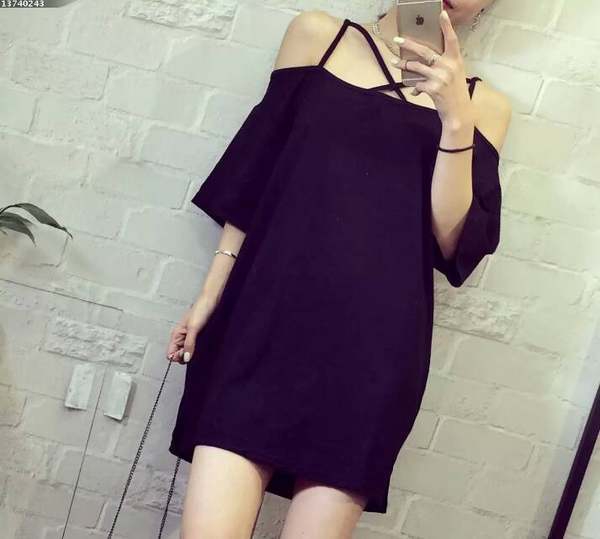 Дамска лятна рокля с паднал ръкав