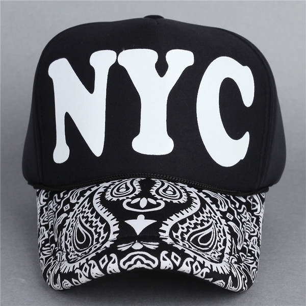 Шапки за жени и мъже в различни цветове - 16 модела