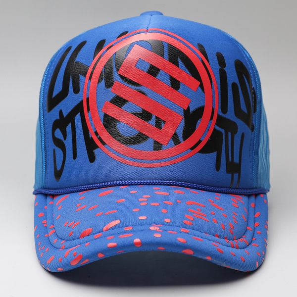 Шапки за жени и мъже в различни цветове - 16 модела