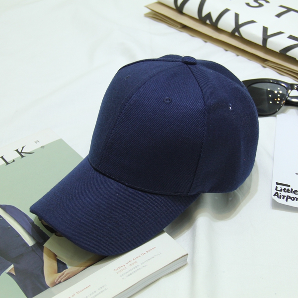 Дамски шапки в розов,червен,бял,черен,син,бежов и сив цвят - много различни модели