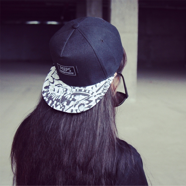 Дамски шапки в стил ърбан - 8 модела