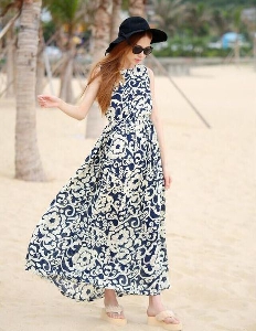 Καλοκαίρι σιφόν φόρεμα για την παραλία και τις ζεστές μέρες του καλοκαιριού