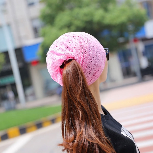 Дамски шапки в различни цветове - 26 модела