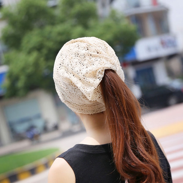 Дамски шапки в различни цветове - 26 модела