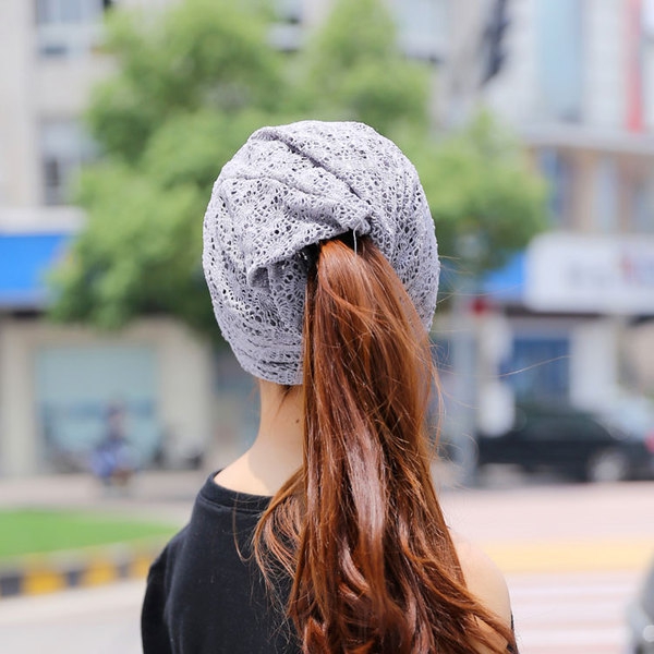 Дамски шапки в различни цветове - 26 модела