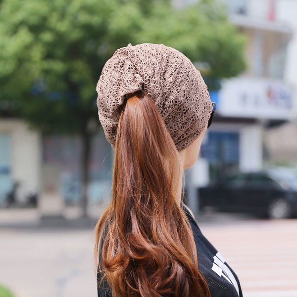 Дамски шапки в различни цветове - 26 модела