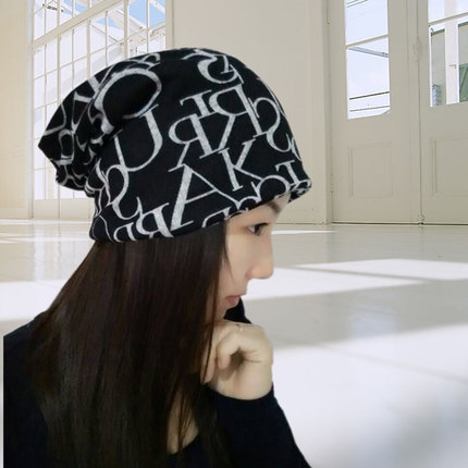 Дамски шапки в различни цветове - 26 модела