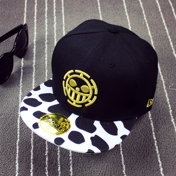 Интересни дамски шапки в много различни комбинации от цветове - 17 модела