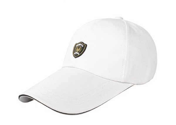 Мъжки бейзболни шапки в бял,черен,червен,син и бежов цвят 