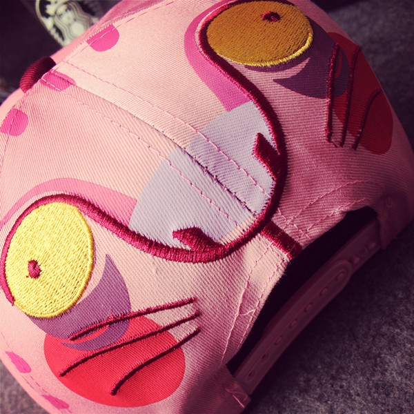 Καπέλα εικόνα μιας τίγρης σε μπλε, λευκό, μαύρο και ροζ