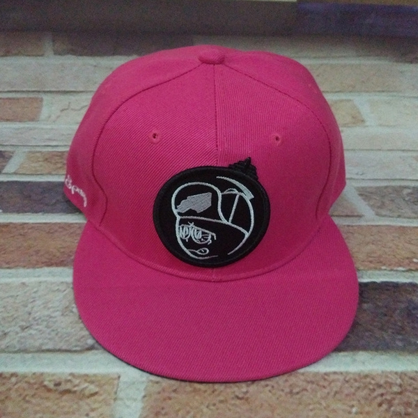 Дамски шапки в цикламен,бял,черен,розов и син цвят - 21 модела