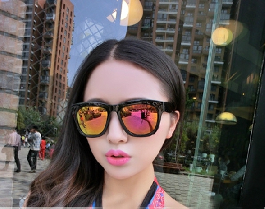Светлоотразителни слънчеви очила