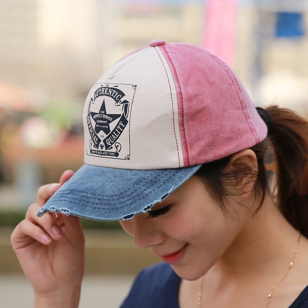 Дамски шапки подходящи за ежедневие в няколко различни цветови комбинации - 9 модела