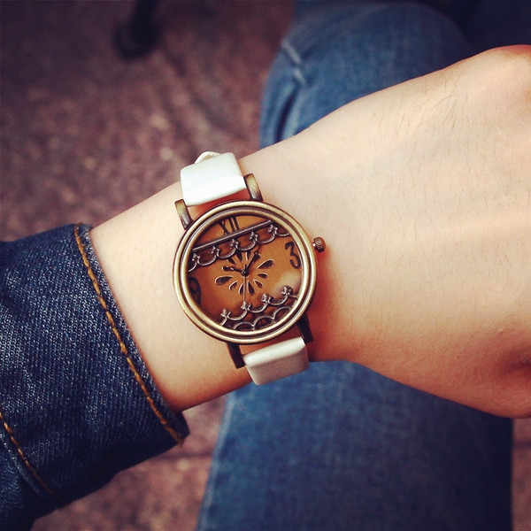 Дамски часовници 4 цвята