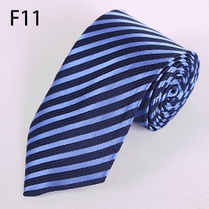 Раирани мъжки вратовръзки - 18 модела 