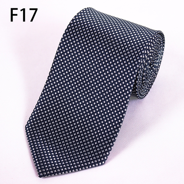 Раирани мъжки вратовръзки - 18 модела 