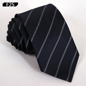 Ριγέ αντρικές γραβάτες  - 18 μοντέλα