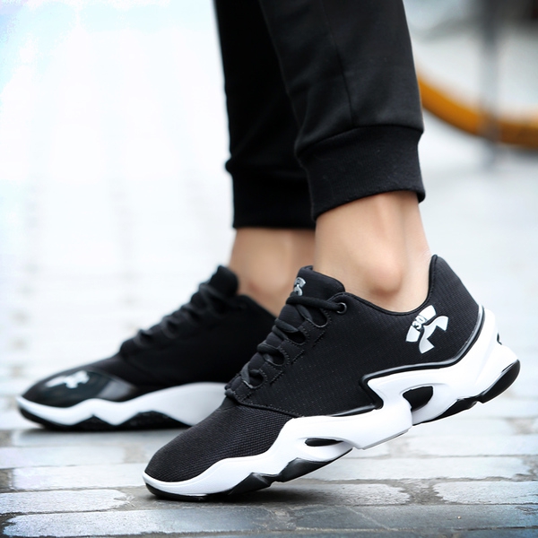 Мъжки спортни обувки за бягане - 7 модела