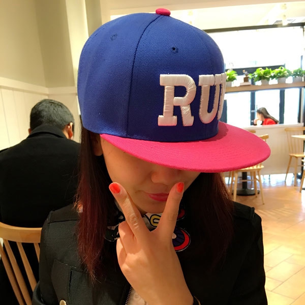 Дамски шапки в стил ърбан - 18 модела