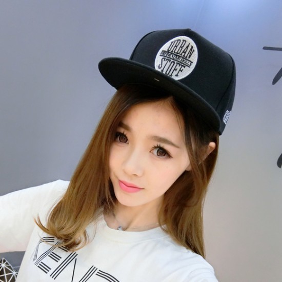 Дамски шапки в стил ърбан - 22 модела