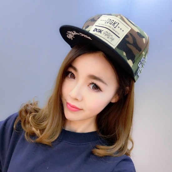 Дамски шапки в стил ърбан - 22 модела