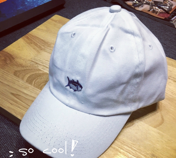 Дамски шапки подходящи за ежедневие в розов,черен и бял цвят-6 модела