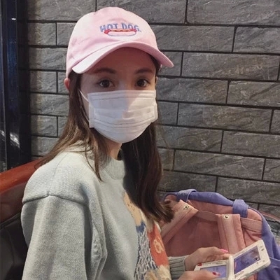 Ежедневни дамски шапки в много различни цветове - 19 модела