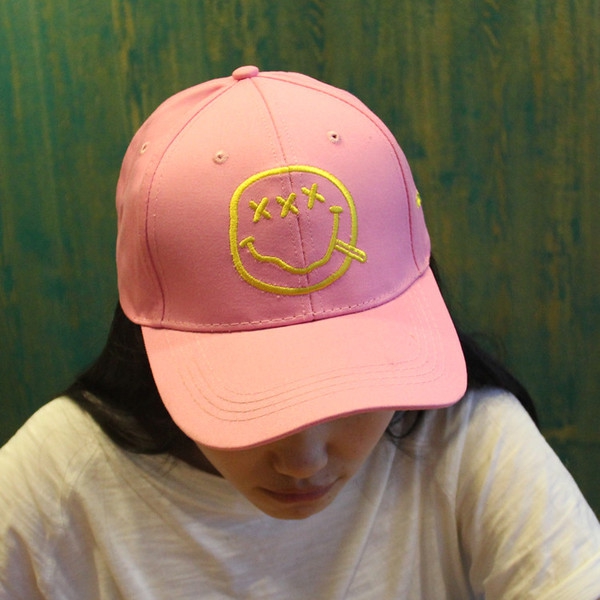 Ежедневни дамски шапки в много различни цветове - 19 модела