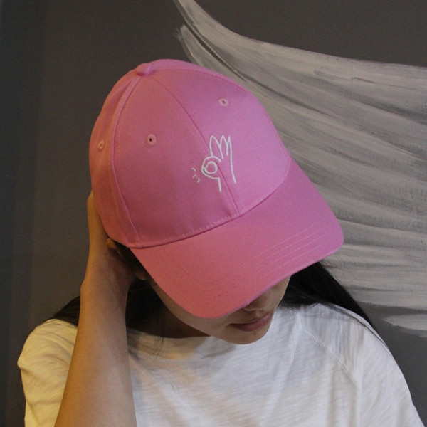 Ежедневни дамски шапки в много различни цветове - 19 модела