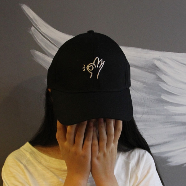 Ежедневни дамски шапки в много различни цветове - 19 модела