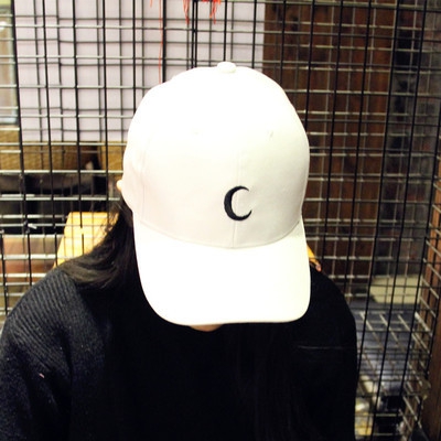 Ежедневни дамски шапки в много различни цветове - 19 модела