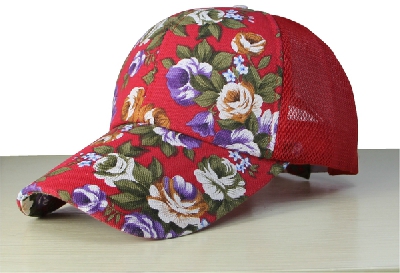 Дамски шапки с илюстрации на цветя - 11 модела