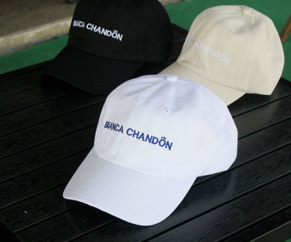 Καπέλα Casual κυρίες σε πολλά διαφορετικά χρώματα - 21 μοντέλα