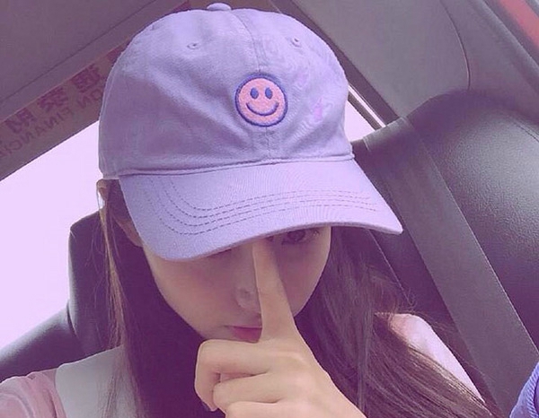 Καπέλα Casual κυρίες σε πολλά διαφορετικά χρώματα - 21 μοντέλα