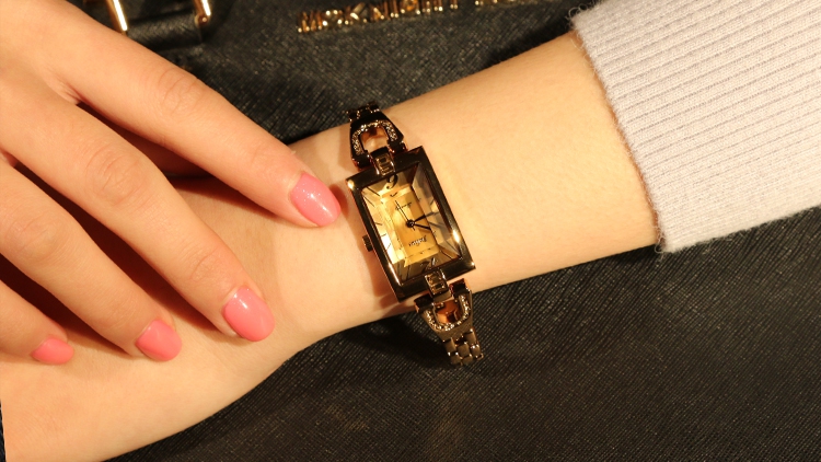 Дамски часовник 2 цвята 2 модела