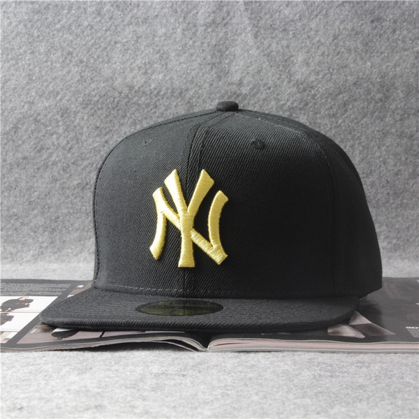 Καπέλα  αστικές στυλ κατάλληλο για άνδρες και γυναίκες - 16 μοντέλα