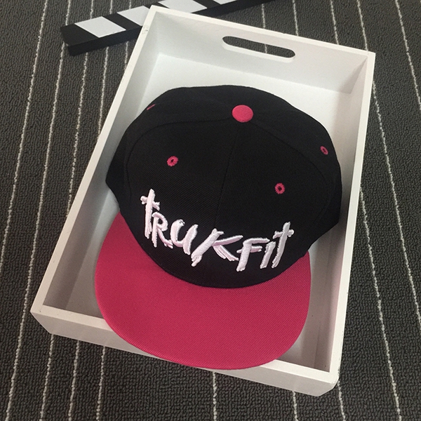 Καπέλα στο αστικό ύφος - 4 μοντέλα