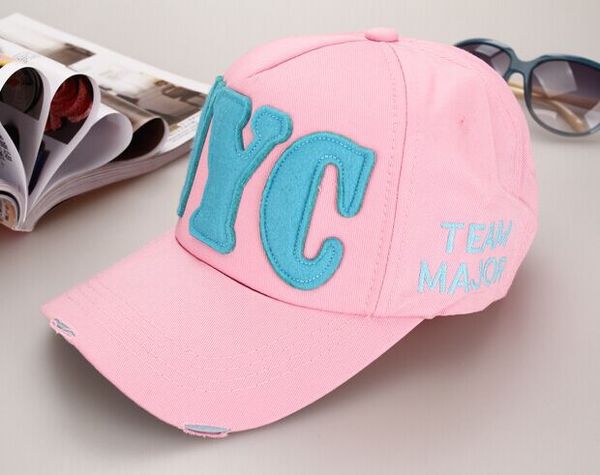 Γυναικεία καπέλα κατάλληλο για την καθημερινή ζωή σε μπλε, μωβ, γκρι, μαύρο, κόκκινο, κίτρινο και πολλά άλλα χρώματα