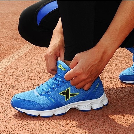 Мъжки спортни обувки за бягане - два модела