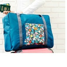 Διαφορετικές ταξιδιωτικές τσάντες 