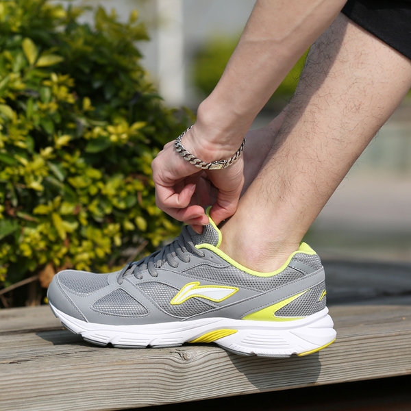 Мъжки джогинг обувки - 3 топ модела