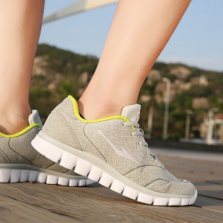 Дамски кецове за бягане - 2 модела - зелени и бежови - леки и удобни