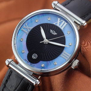 Γυναικεία ρολόγια 2 μοντέλα σε κόκκινα και μπλε χρώματα