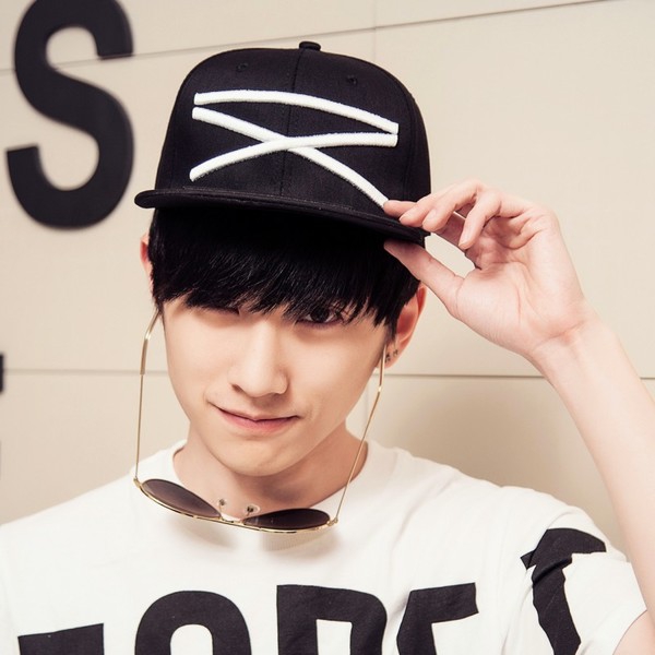 Шапка за мъже и жени в черен цвят - 1 модел