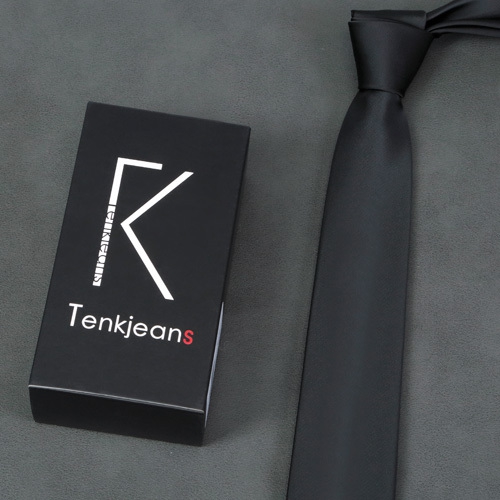 Πολύχρωμα ριγέ γραβάτες για τους άνδρες - 19 μοντέλα