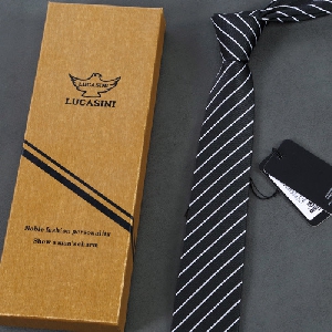 Πολύχρωμα ριγέ γραβάτες για τους άνδρες - 19 μοντέλα