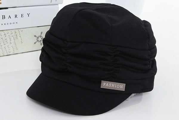 Γυναικείο καπέλο κατάλληλο για καθημερινή ζωή και τα ταξίδια σε μαύρο και καφέ